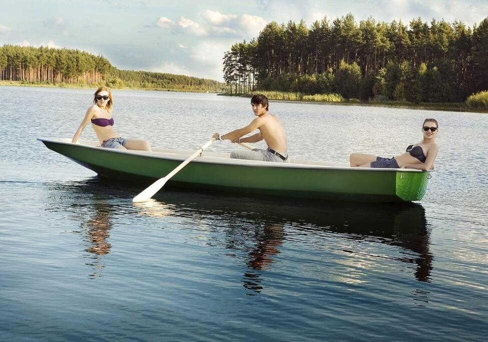 Bungalow Direkt Am See, Mit Eigenem Boot ローディング エクステリア 写真