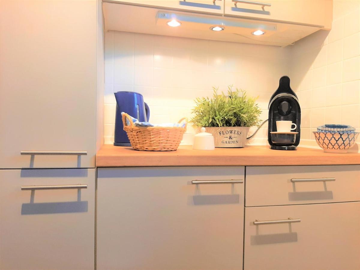 Bungalow Direkt Am See, Mit Eigenem Boot ローディング エクステリア 写真